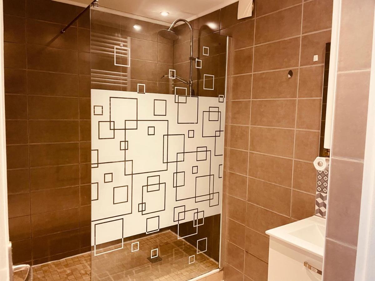 Appartement 2 Chambres Avec Parking Prive Gratuit Dijon Exteriör bild
